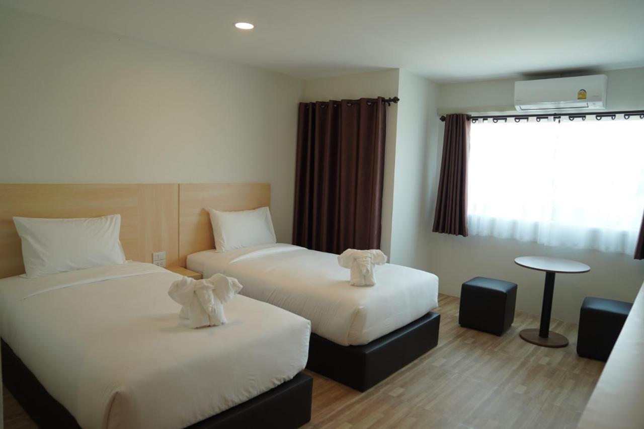 The Charlotte Smart Hotel Lopburi Kültér fotó
