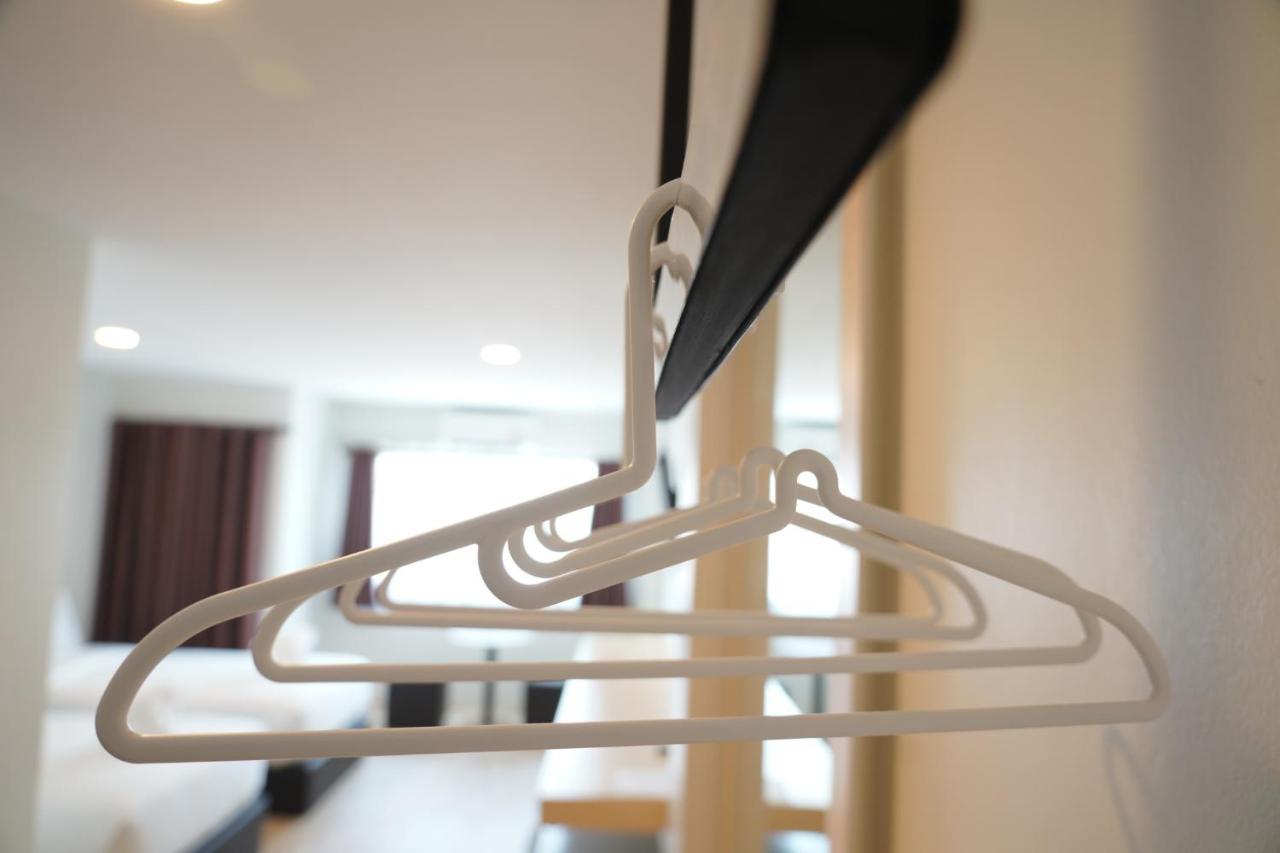 The Charlotte Smart Hotel Lopburi Kültér fotó