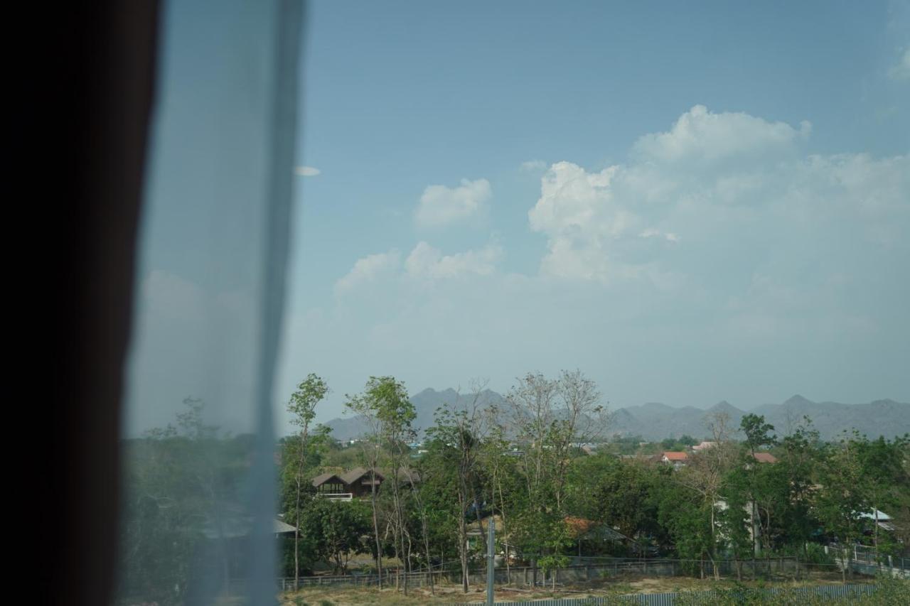 The Charlotte Smart Hotel Lopburi Kültér fotó