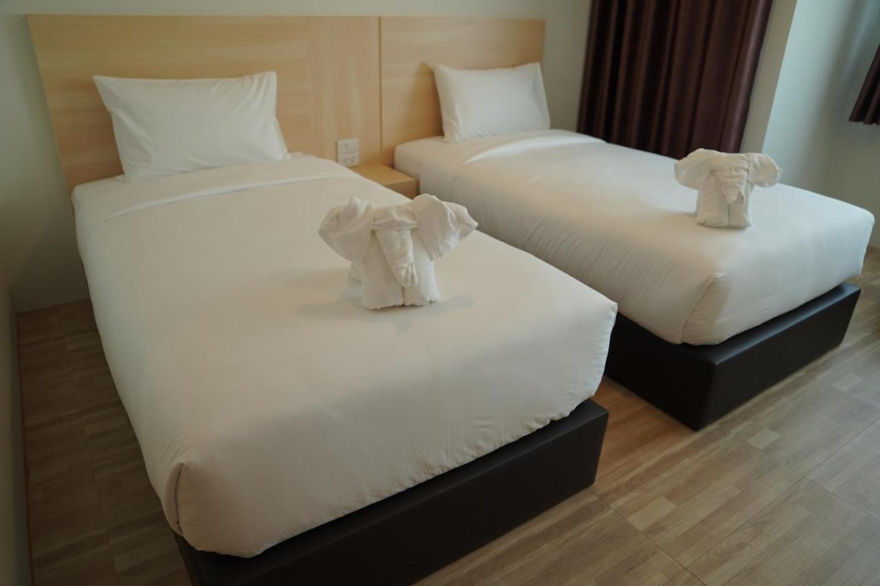The Charlotte Smart Hotel Lopburi Kültér fotó